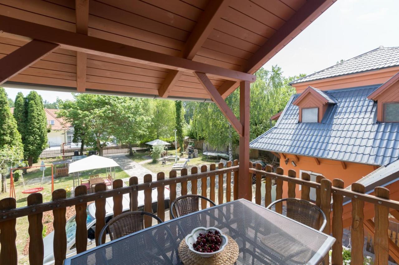 Holiday House Siofok Dış mekan fotoğraf